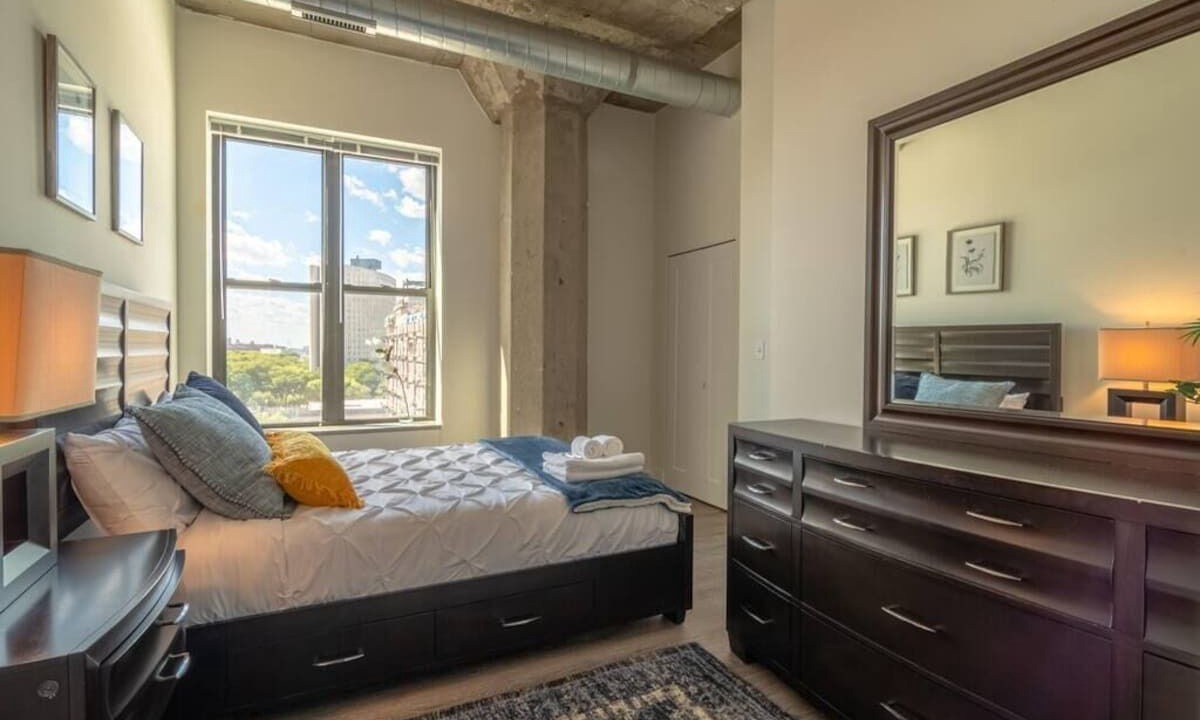 Photo of Bedroom in Near South Side