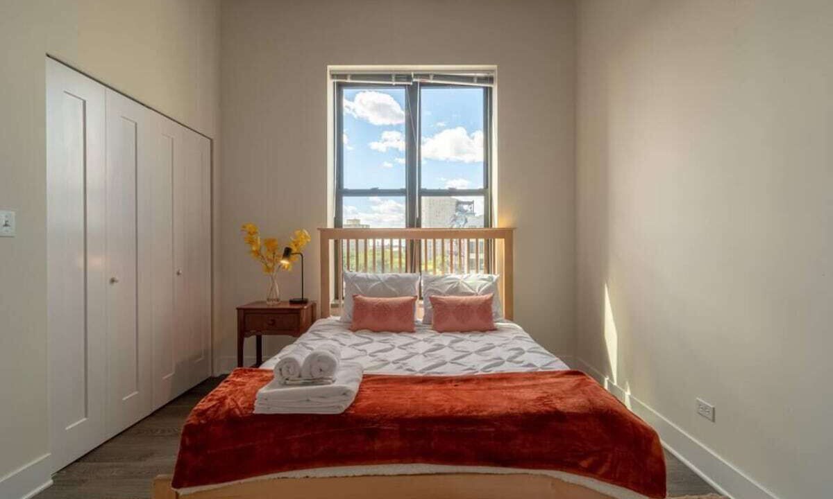 Photo of Bedroom in Near South Side