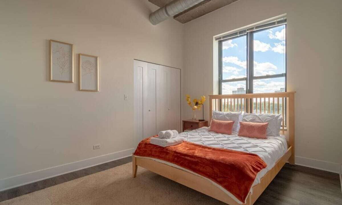 Photo of Bedroom in Near South Side