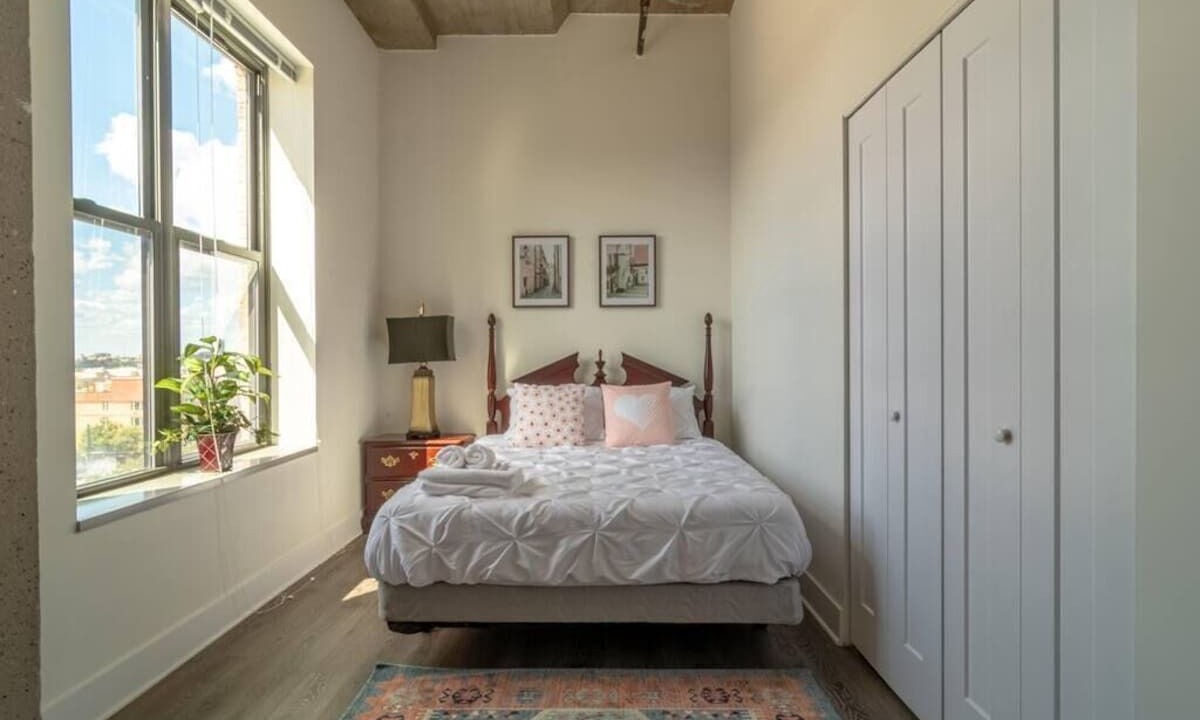 Photo of Bedroom in Near South Side