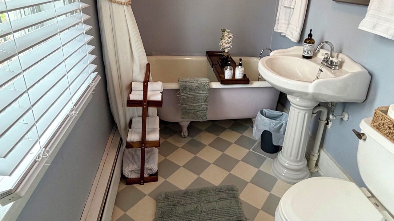 Photo of Bathroom in Whitehall