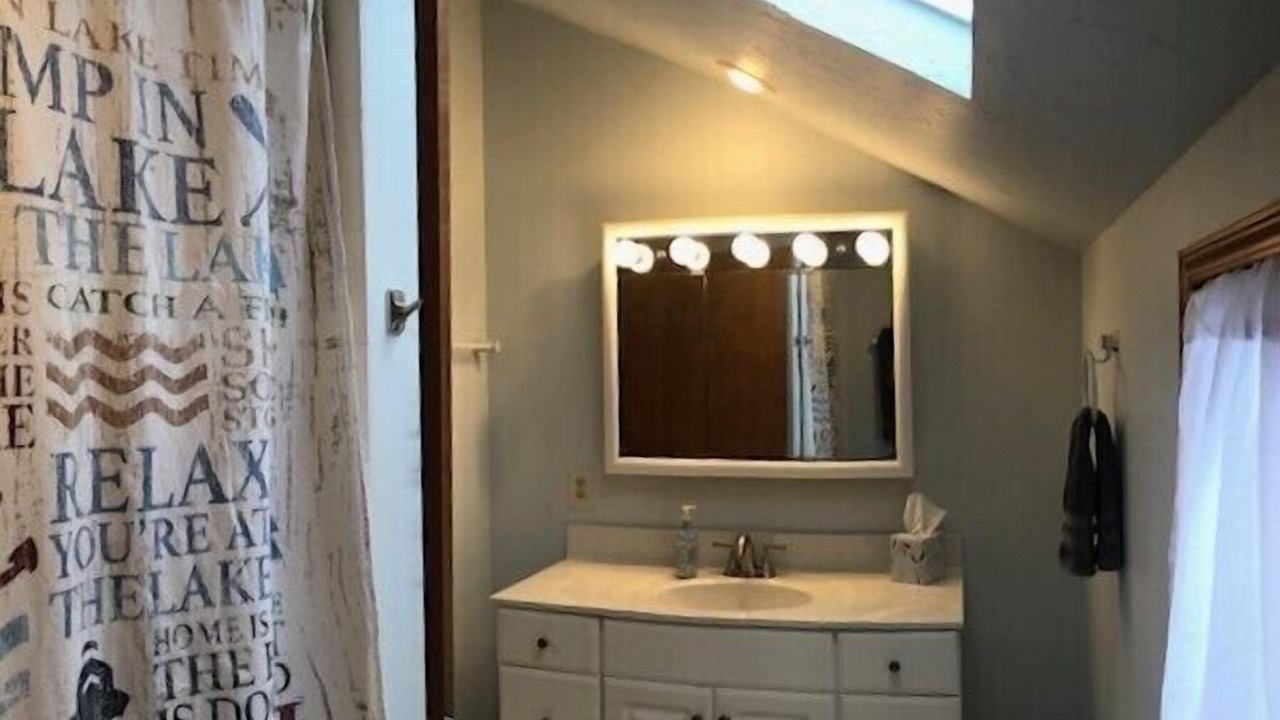 Photo of Bathroom in Scottville