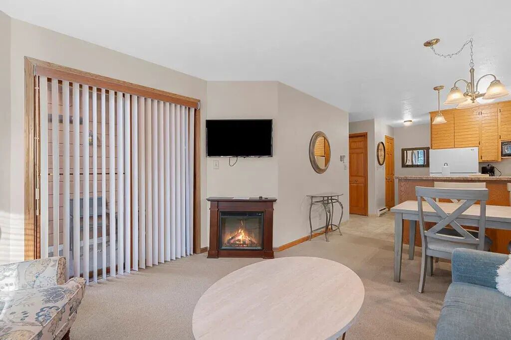 Photo of Livingroom in Egg Harbor