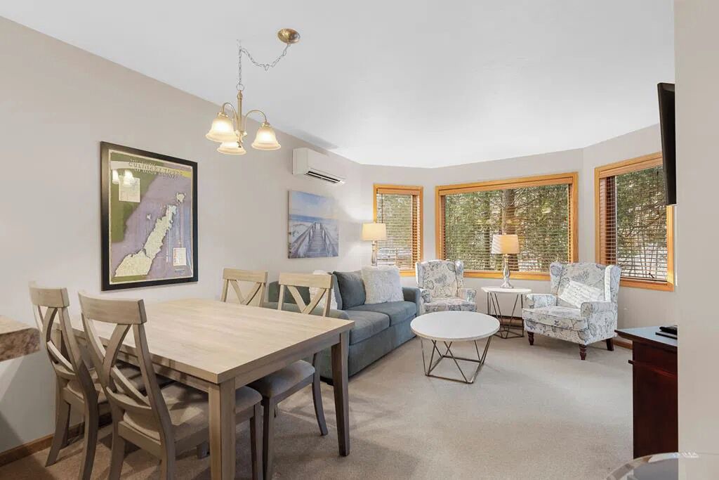 Photo of Livingroom in Egg Harbor