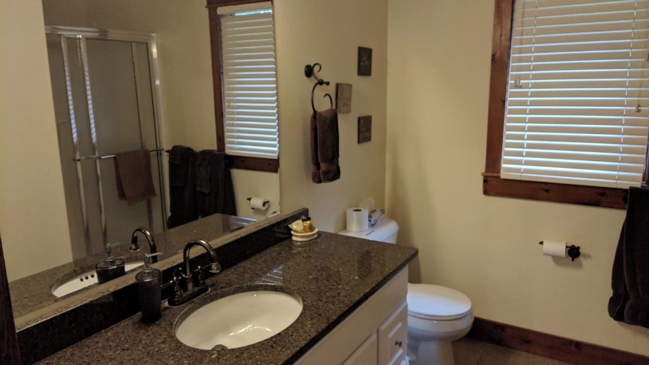 Photo of Bathroom in The Galena Territory