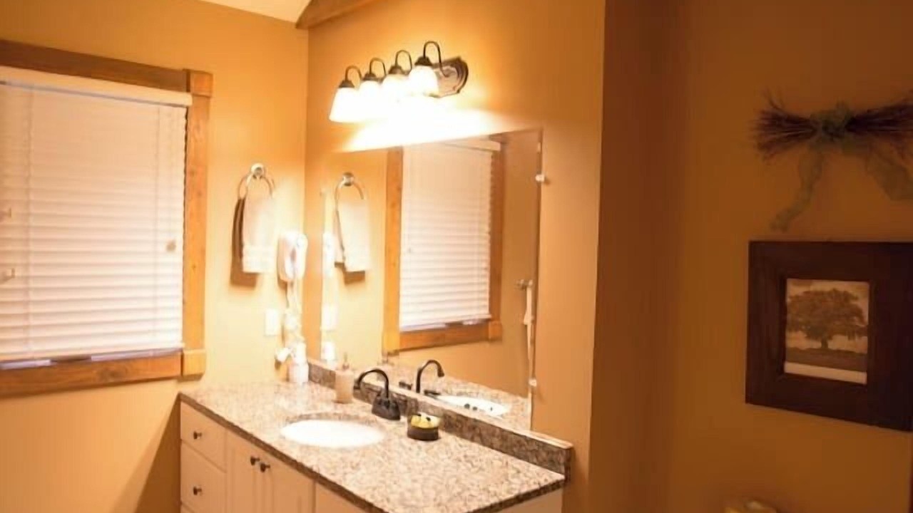 Photo of Bathroom in The Galena Territory