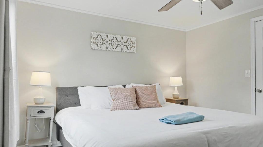 Photo of Bedroom in Libertyville