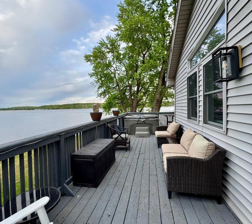 Photo of Patio Balcony in Lynn Center