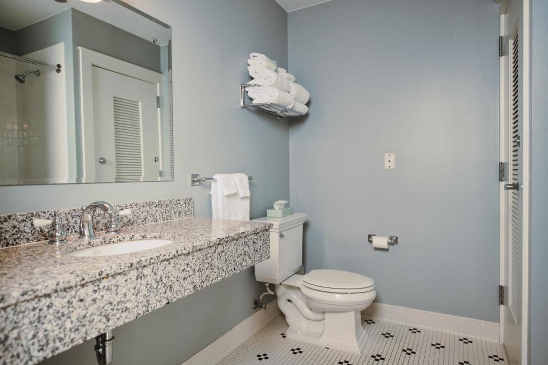 Photo of Bathroom in Bay Harbor