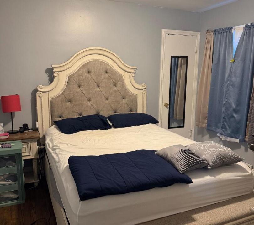 Photo of Bedroom in Burbank