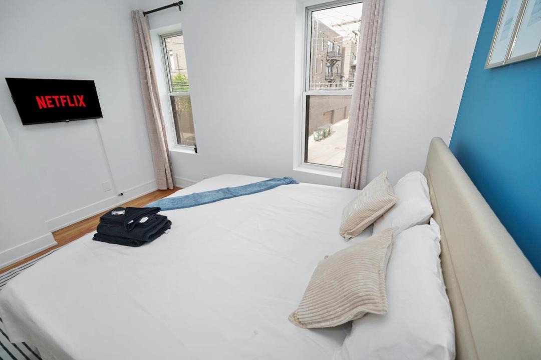 Photo of Bedroom in West Town