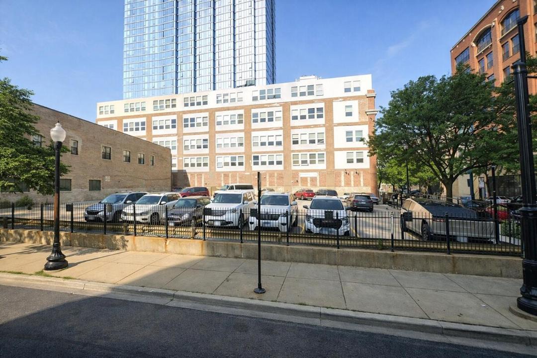 Photo of Others in Near South Side