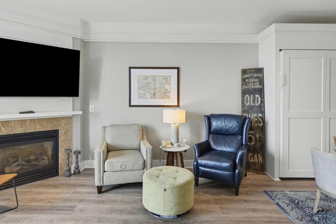 Photo of Livingroom in Bay Harbor