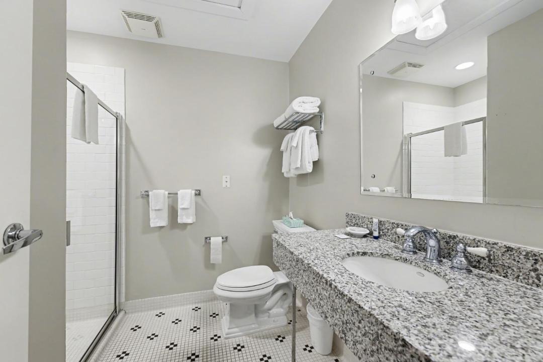 Photo of Bathroom in Bay Harbor