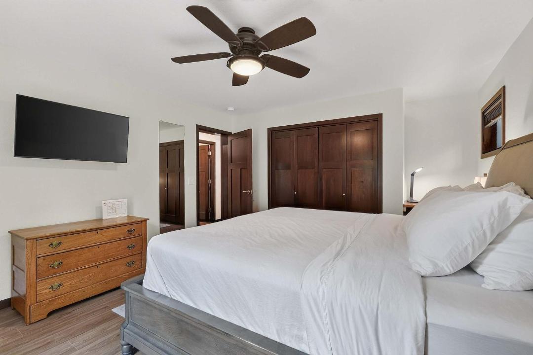 Photo of Bedroom in Baileys Harbor