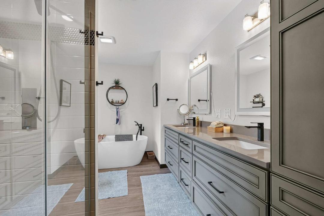 Photo of Bathroom in Baileys Harbor