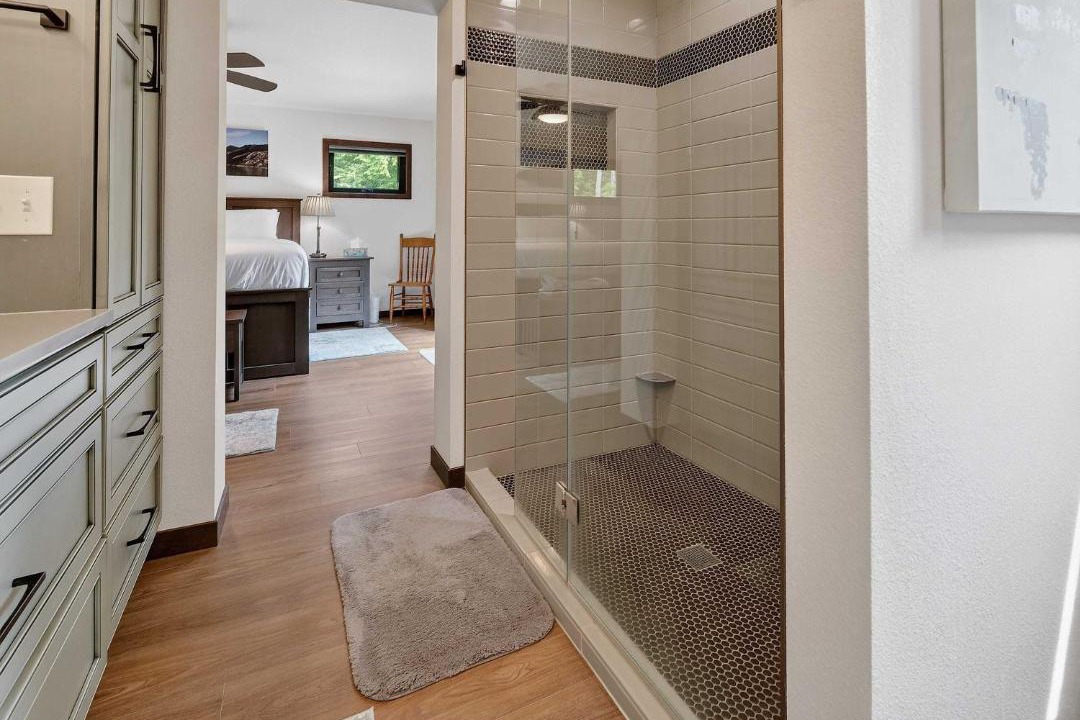 Photo of Bathroom in Baileys Harbor