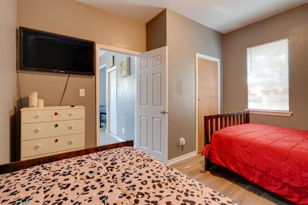 Photo of Bedroom in Milwaukee