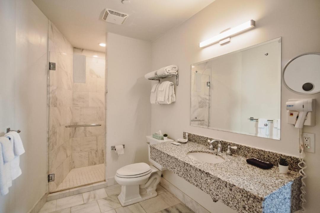 Photo of Bathroom in Bay Harbor