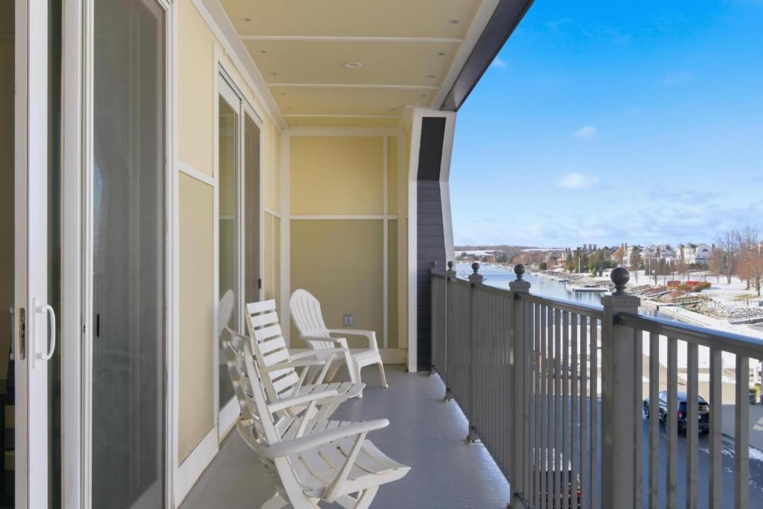 Photo of Patio Balcony in Bay Harbor