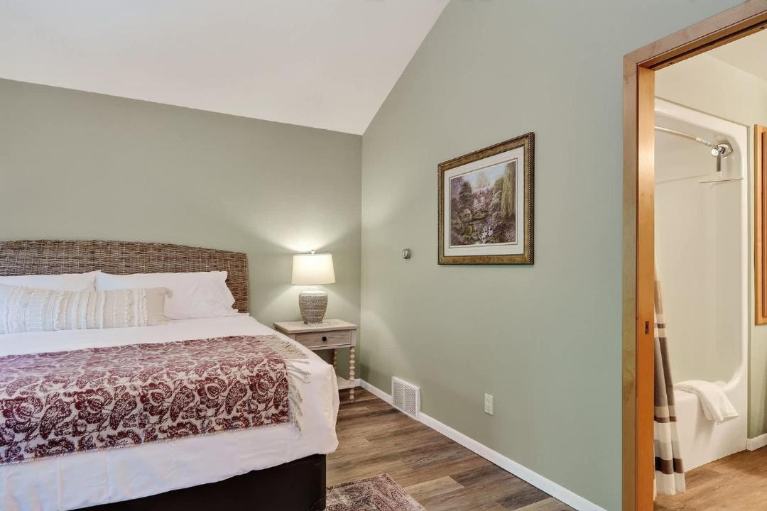 Photo of Bedroom in Sturgeon Bay