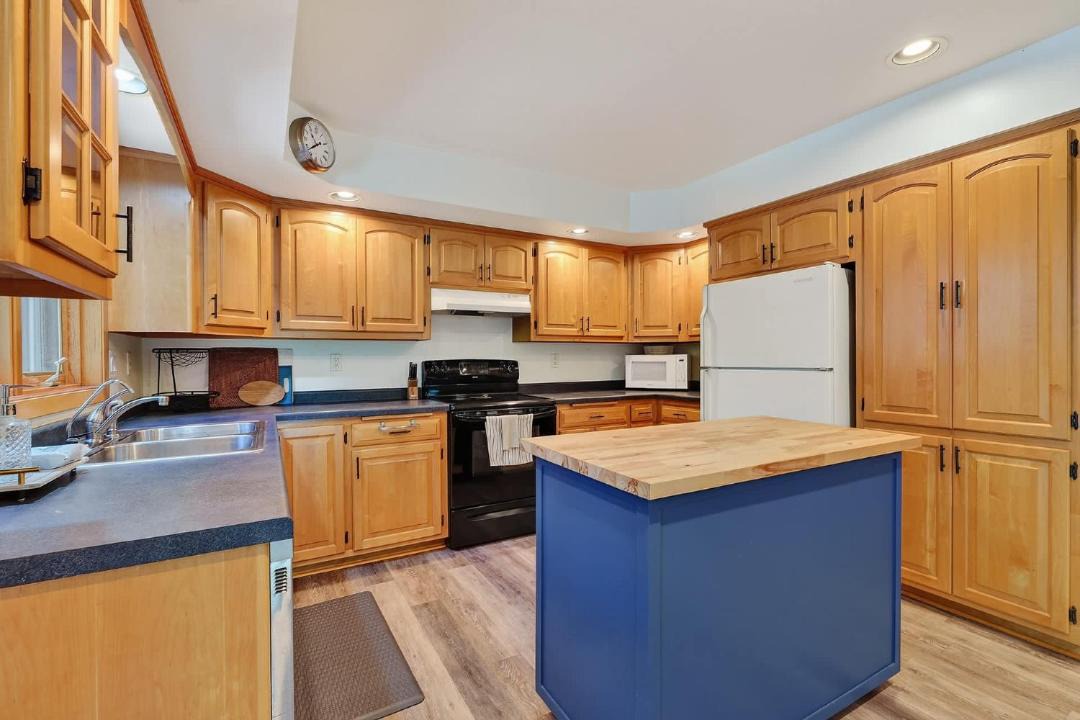 Photo of Kitchen in Sturgeon Bay