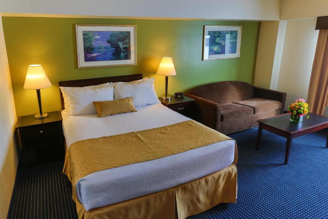 Photo of Bedroom in Dubuque