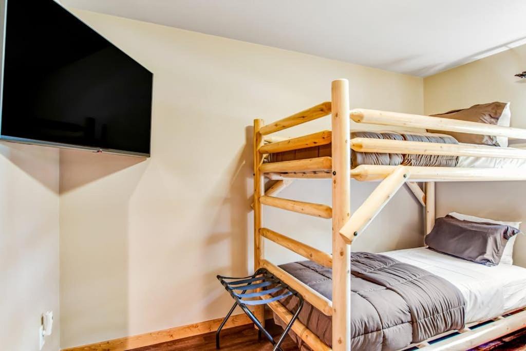 Photo of Bedroom in Conover