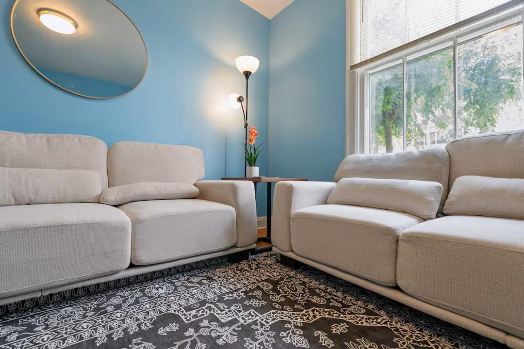 Photo of Livingroom in Skokie