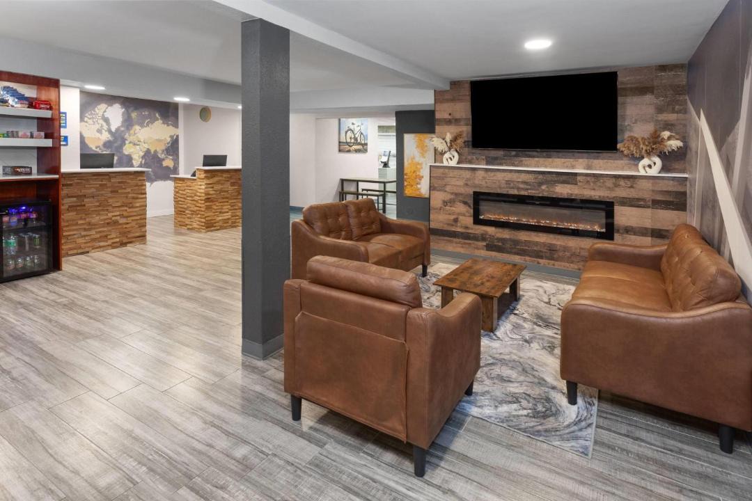 Photo of Livingroom in Waukegan