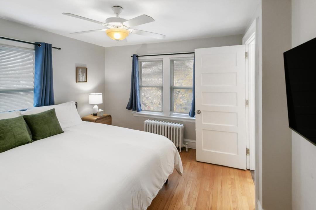 Photo of Bedroom in Highwood