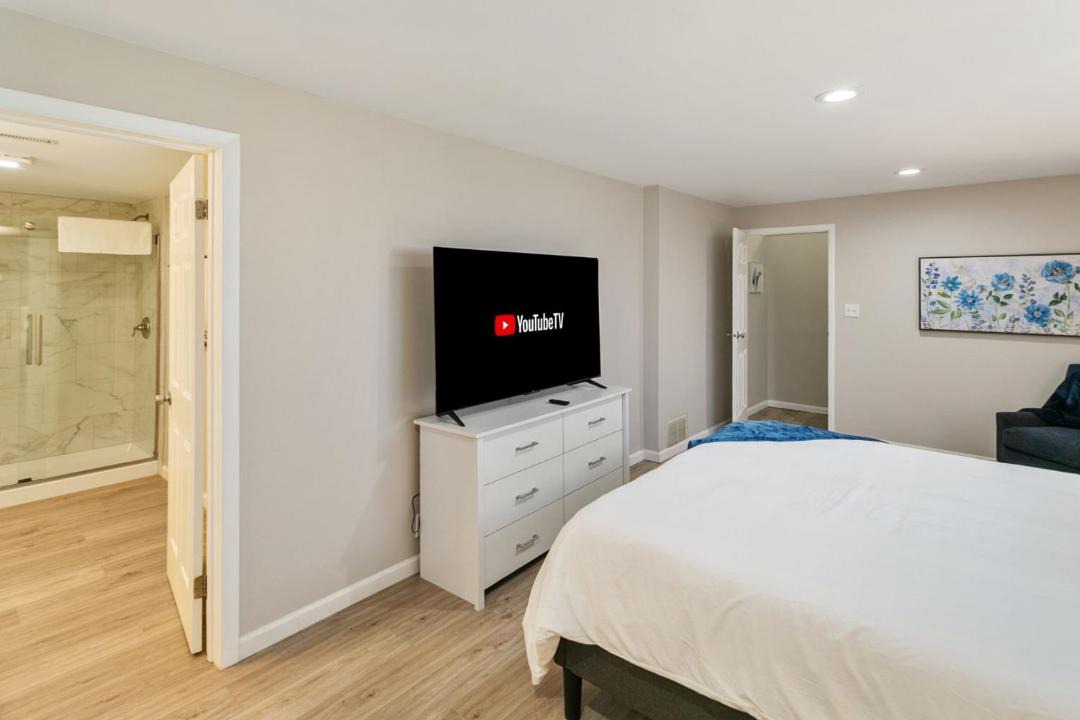 Photo of Bedroom in Waukegan