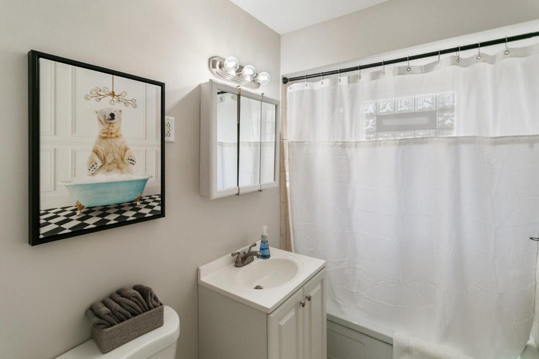 Photo of Bathroom in Waukegan