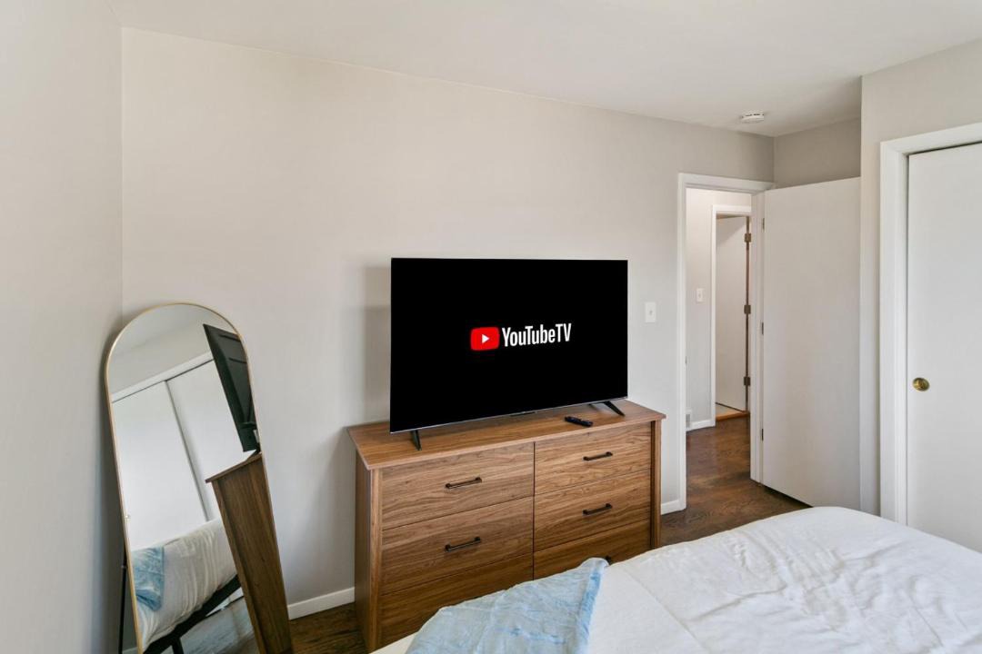 Photo of Bedroom in Waukegan