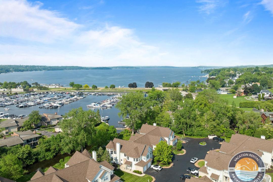 Photo of Others in Fontana-on-Geneva Lake