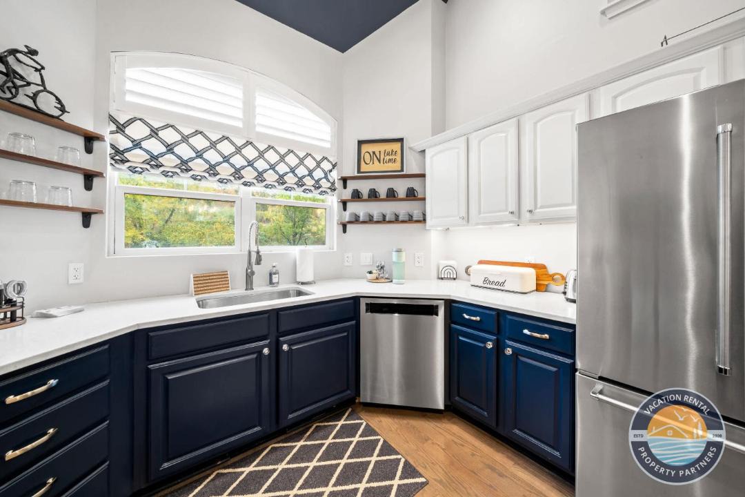 Photo of Kitchen in Fontana-on-Geneva Lake