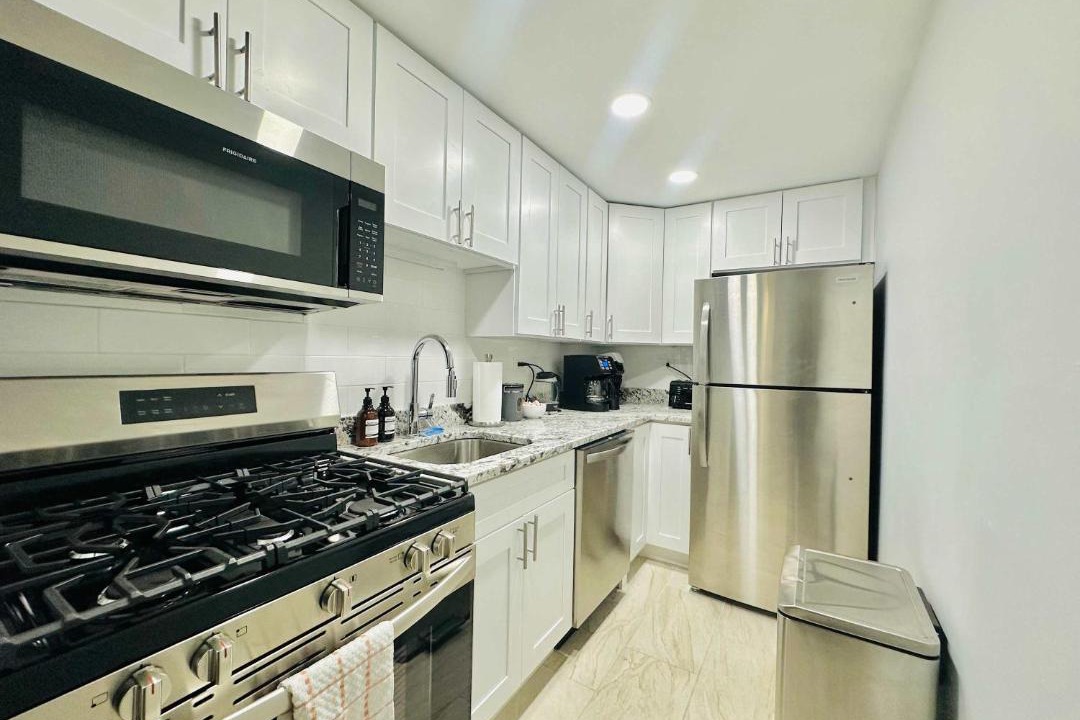 Photo of Kitchen in Lake View East