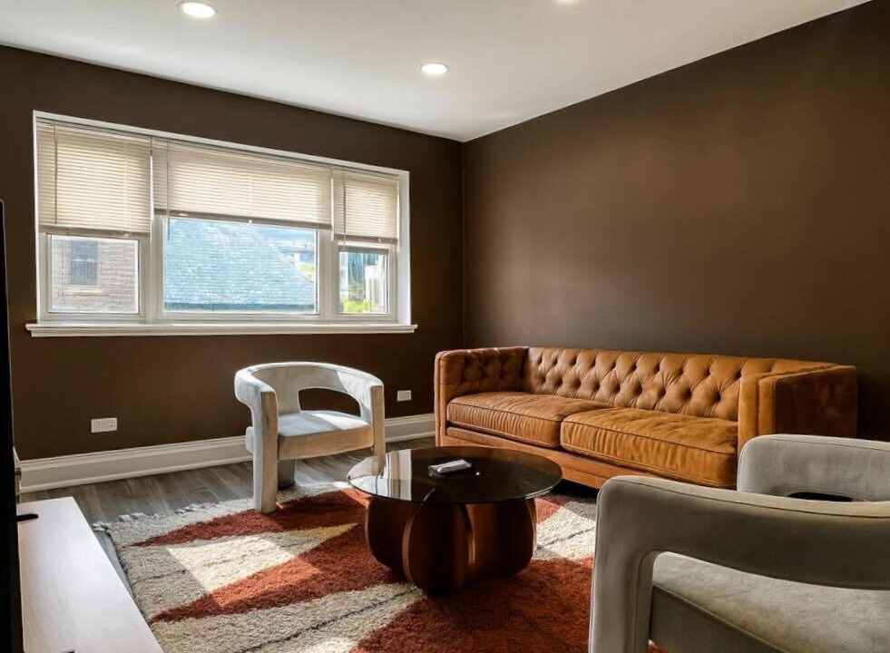 Photo of Livingroom in Lake View East