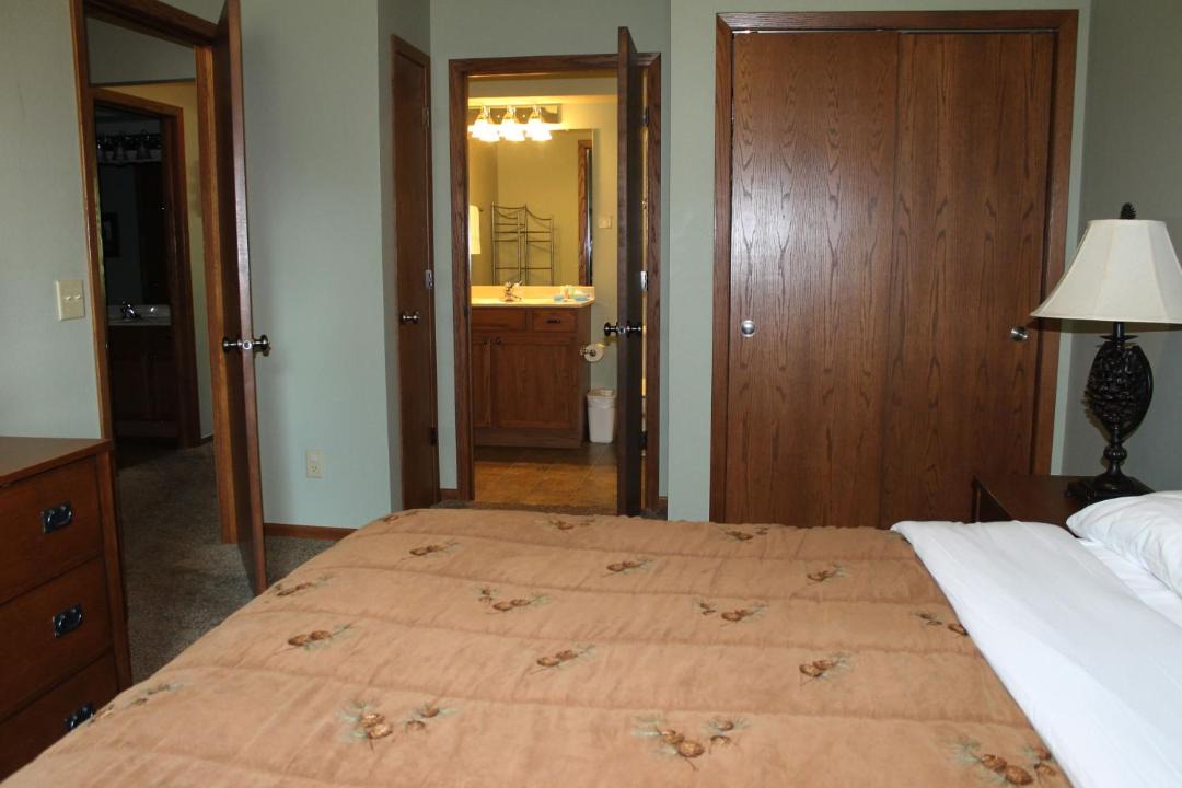 Photo of Bedroom in Eagle River