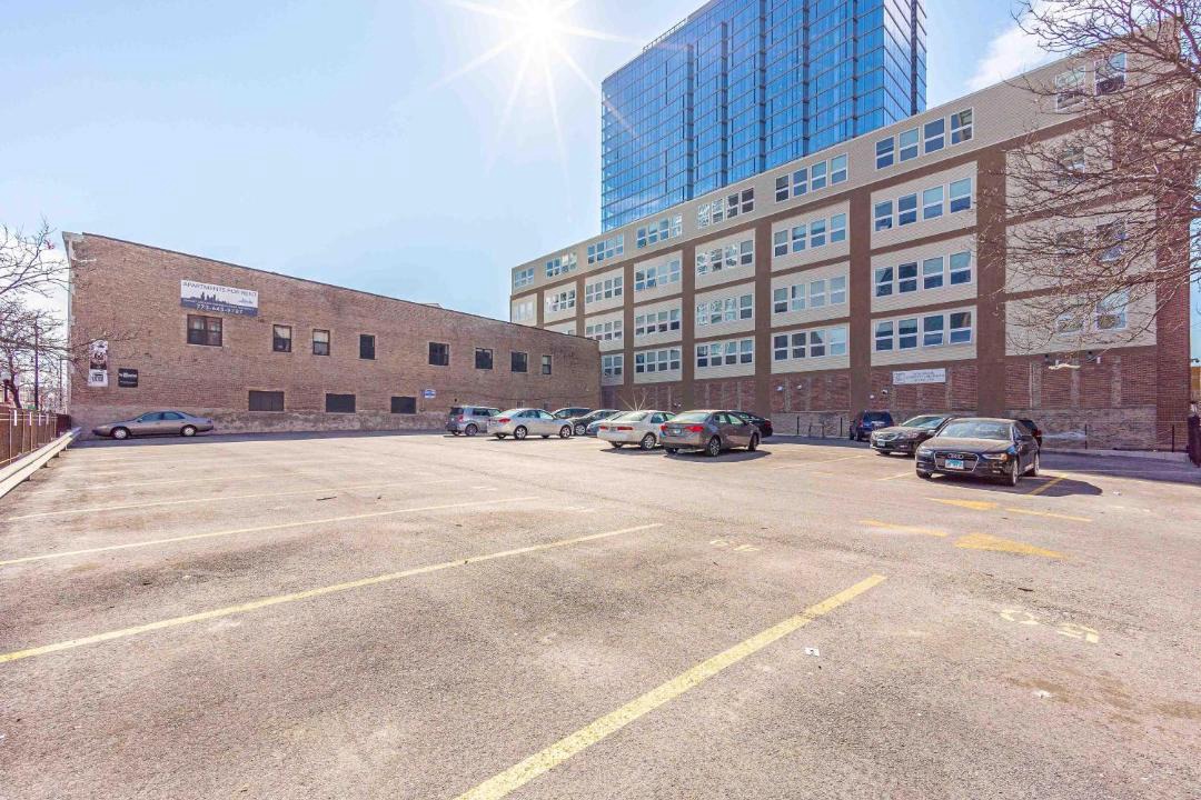 Photo of Buildings in Near South Side