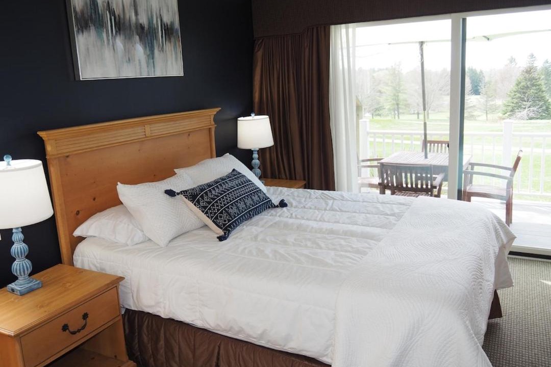 Photo of Bedroom in Acme