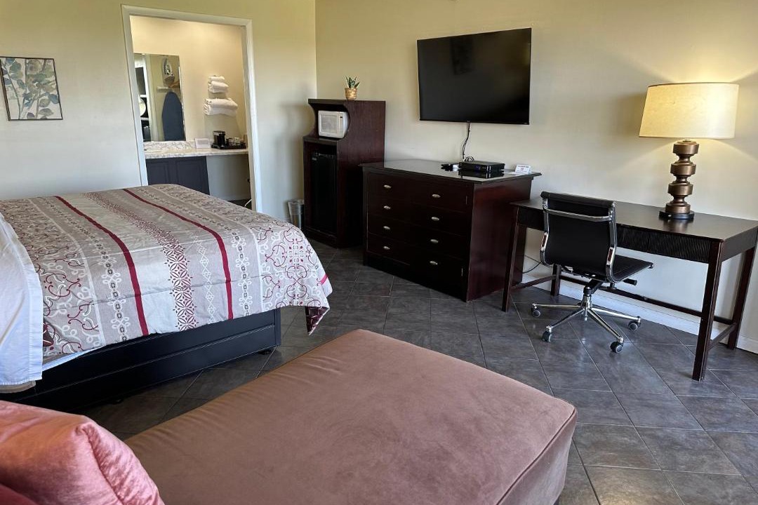 Photo of Bedroom in Lake Geneva