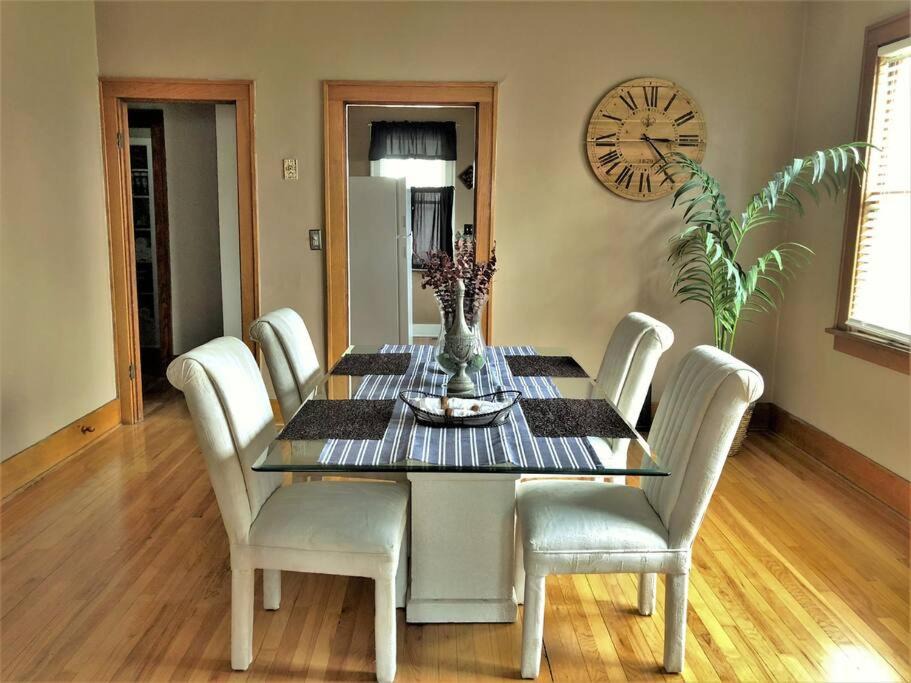 Photo of Livingroom in Omaha