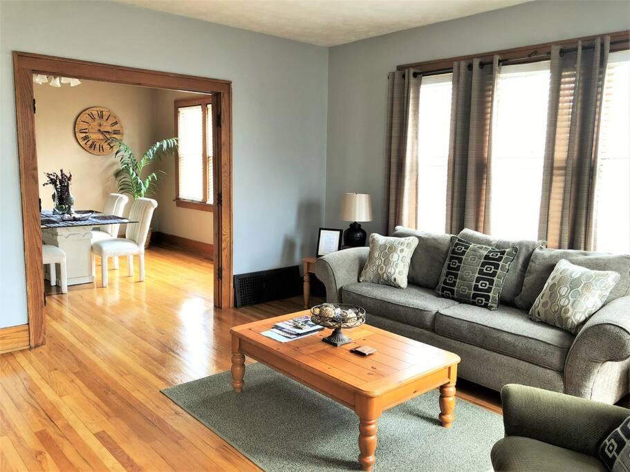 Photo of Livingroom in Omaha