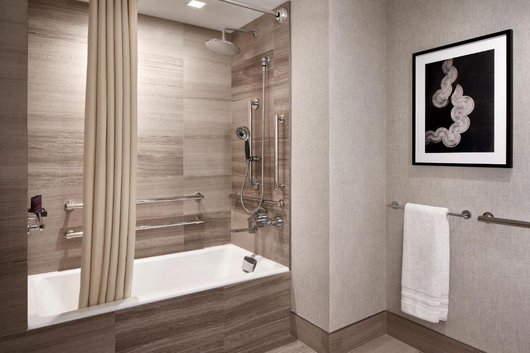 Photo of Bathroom in Streeterville