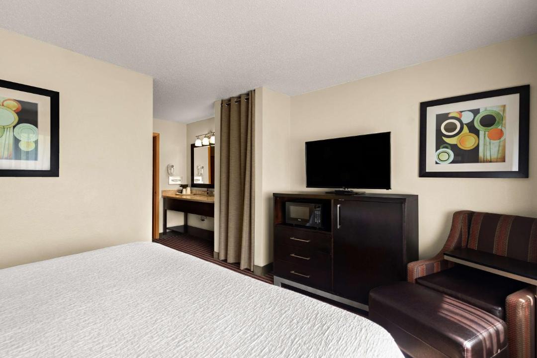Photo of Bedroom in Village of Germantown