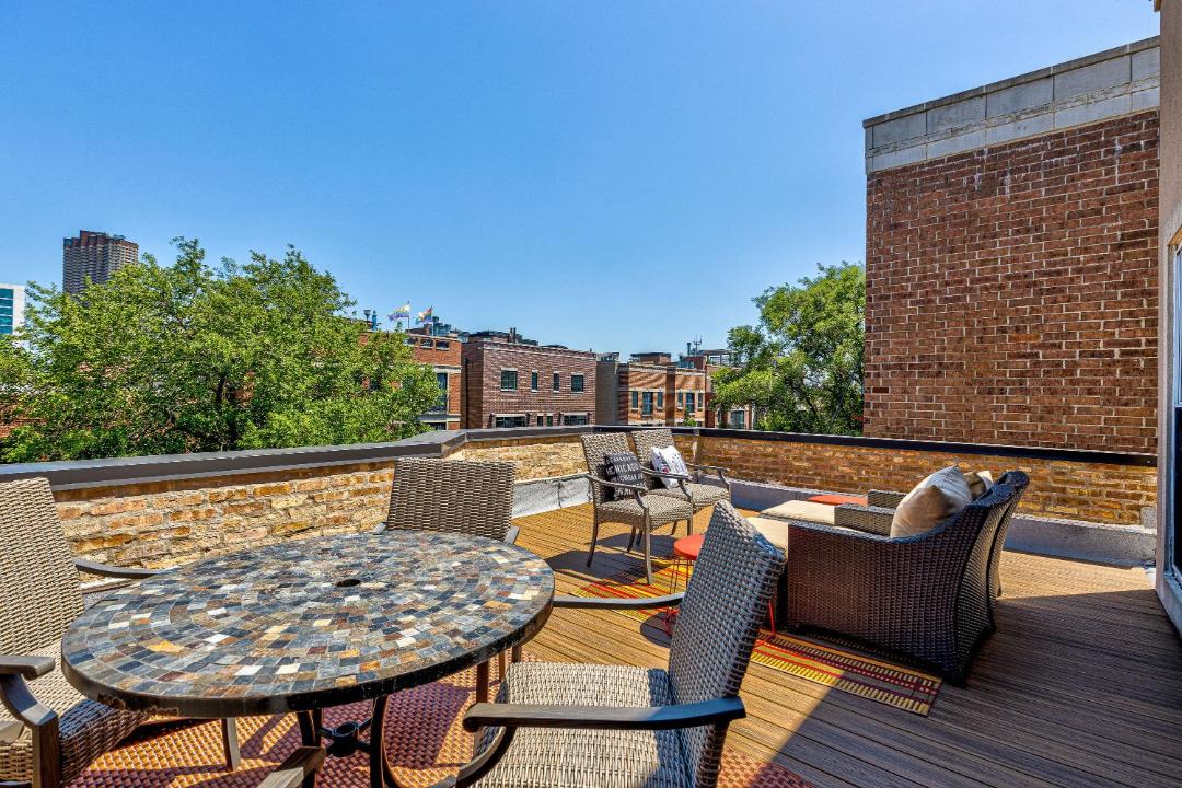 Photo of Patio Balcony in Lakeview