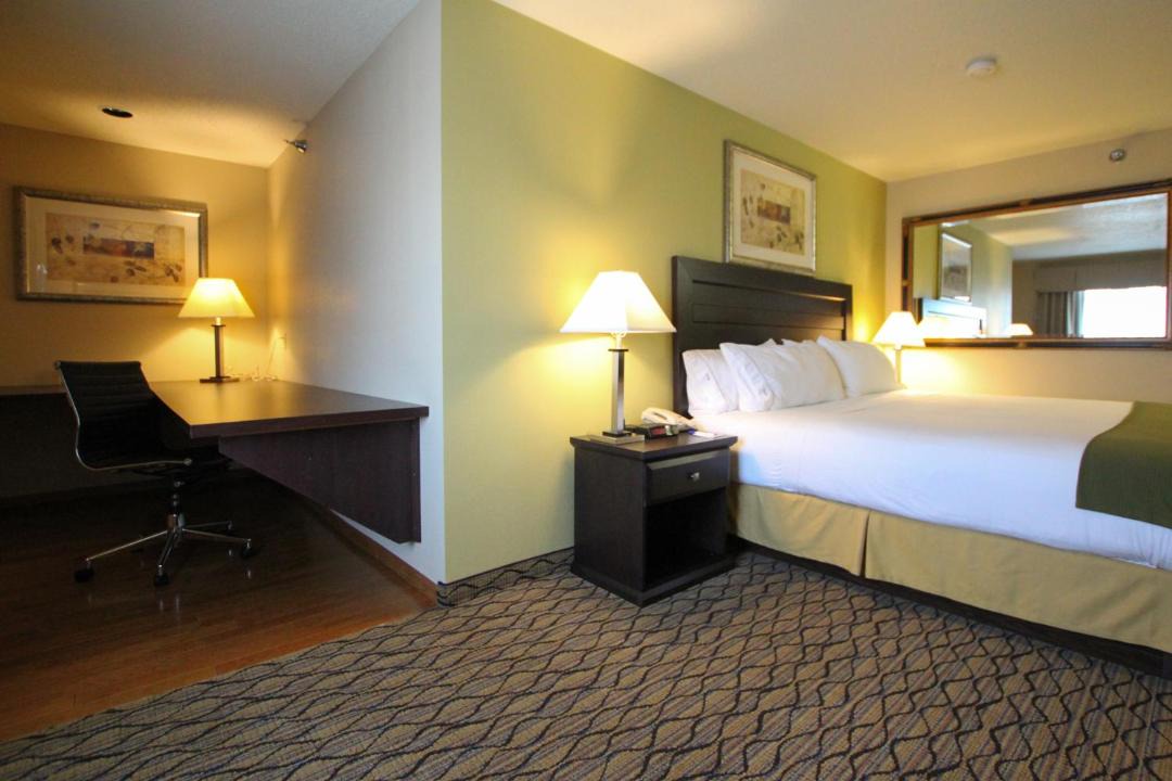Photo of Bedroom in Libertyville