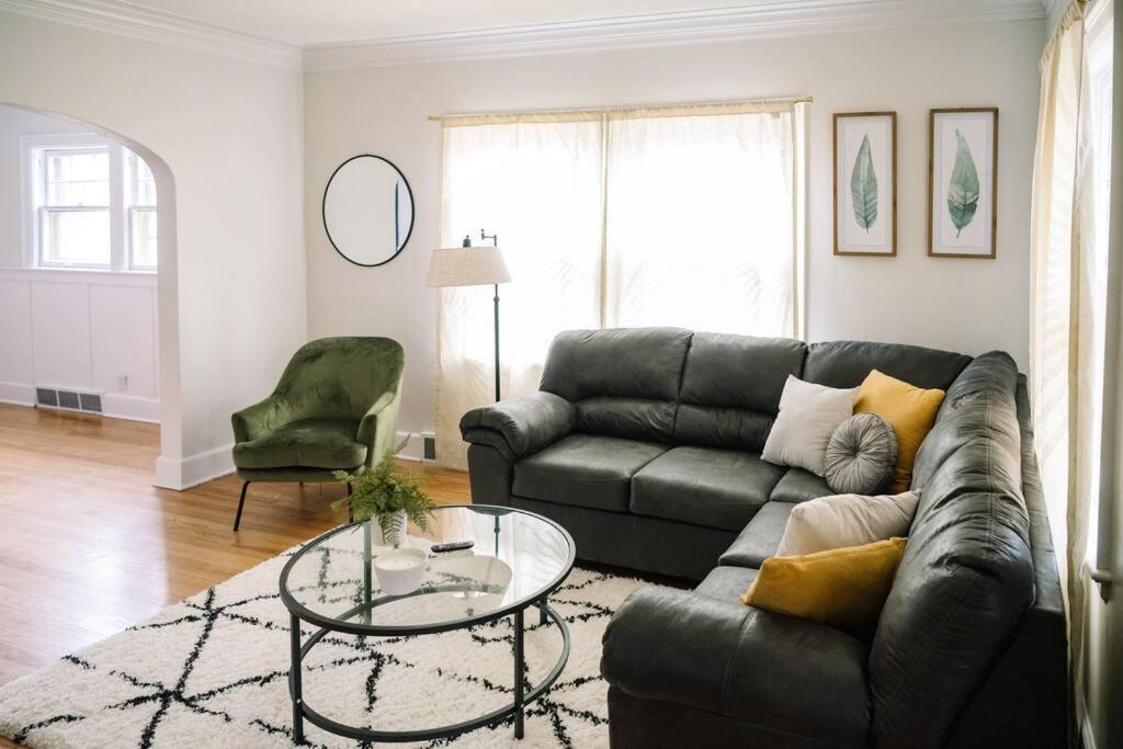 Photo of Livingroom in Des Moines
