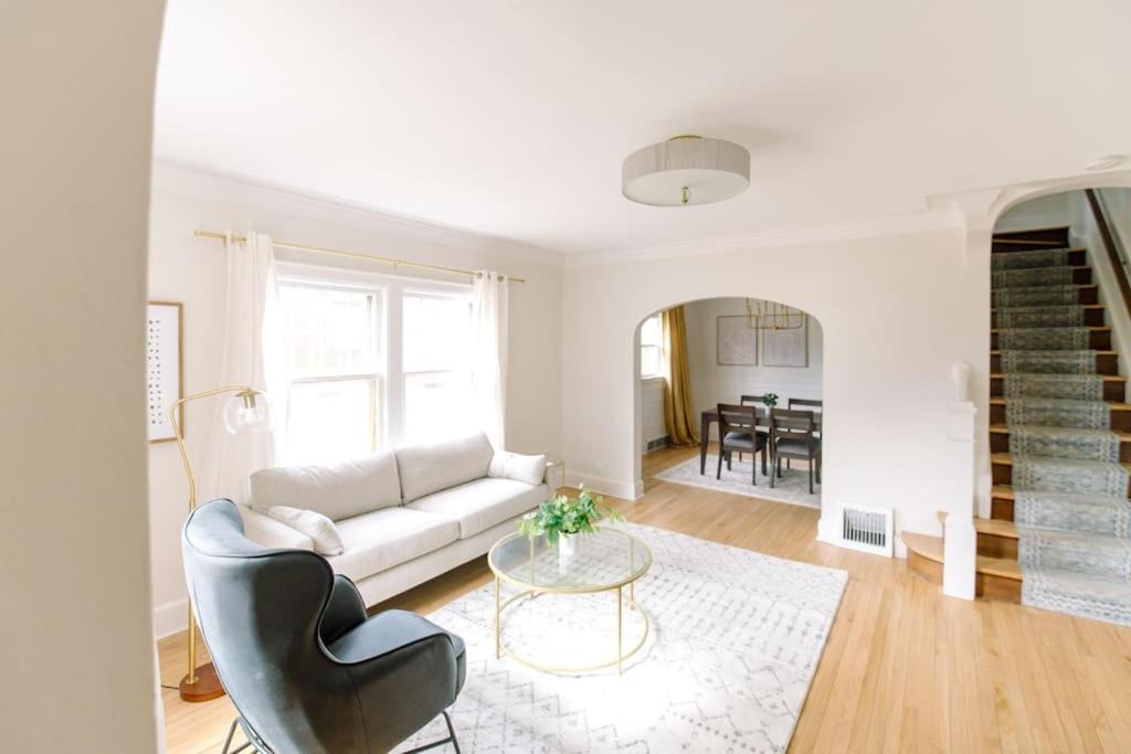 Photo of Livingroom in Des Moines